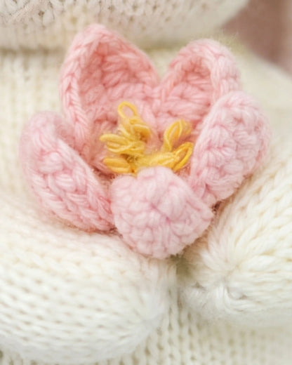 Baby bunny (blooming tulip)