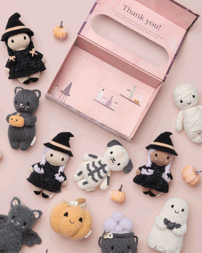 Limited Edition Halloween Collector’s Kit gift box