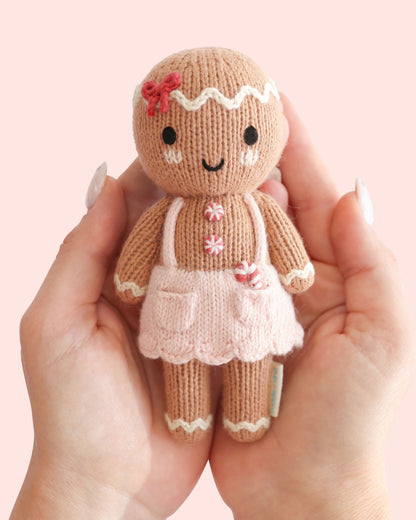 Tiny gingerbread (sugarplum)