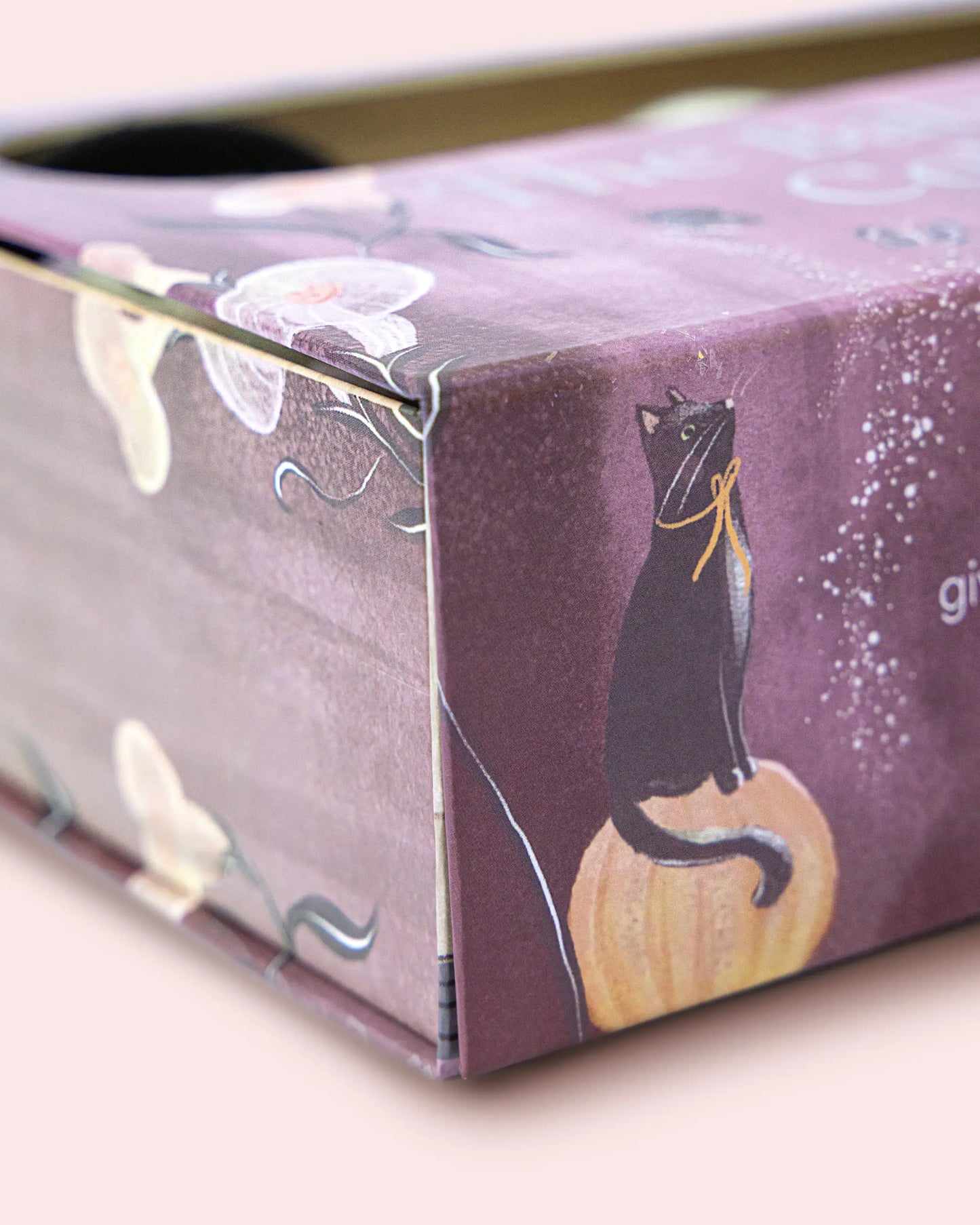Limited Edition Halloween Collector’s Kit gift box