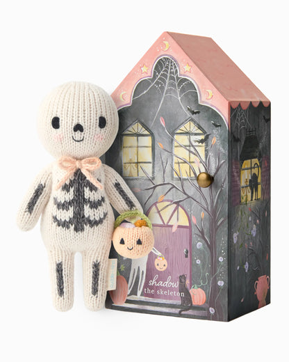Tiny Halloween family (baby skeleton)