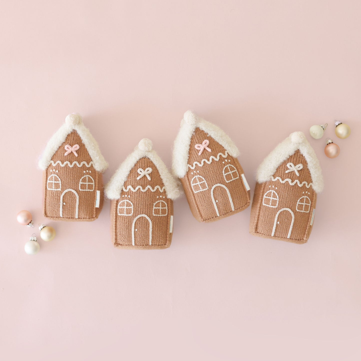 Baby gingerbread house (icing white)