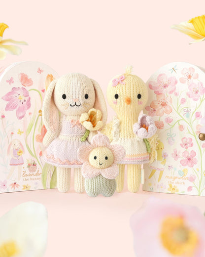 ‍Tiny baby daisy