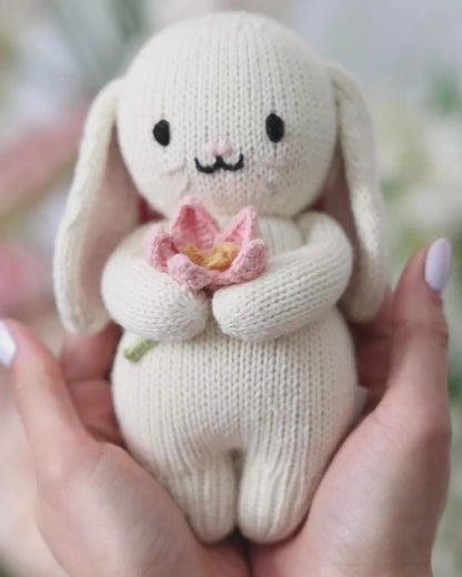 Baby bunny (blooming tulip)